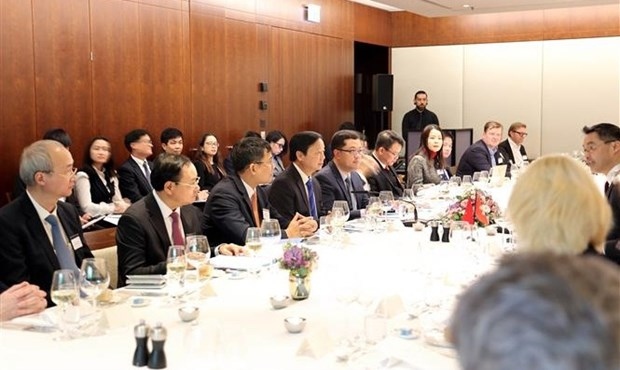 Vietnam promotes green finance and technology